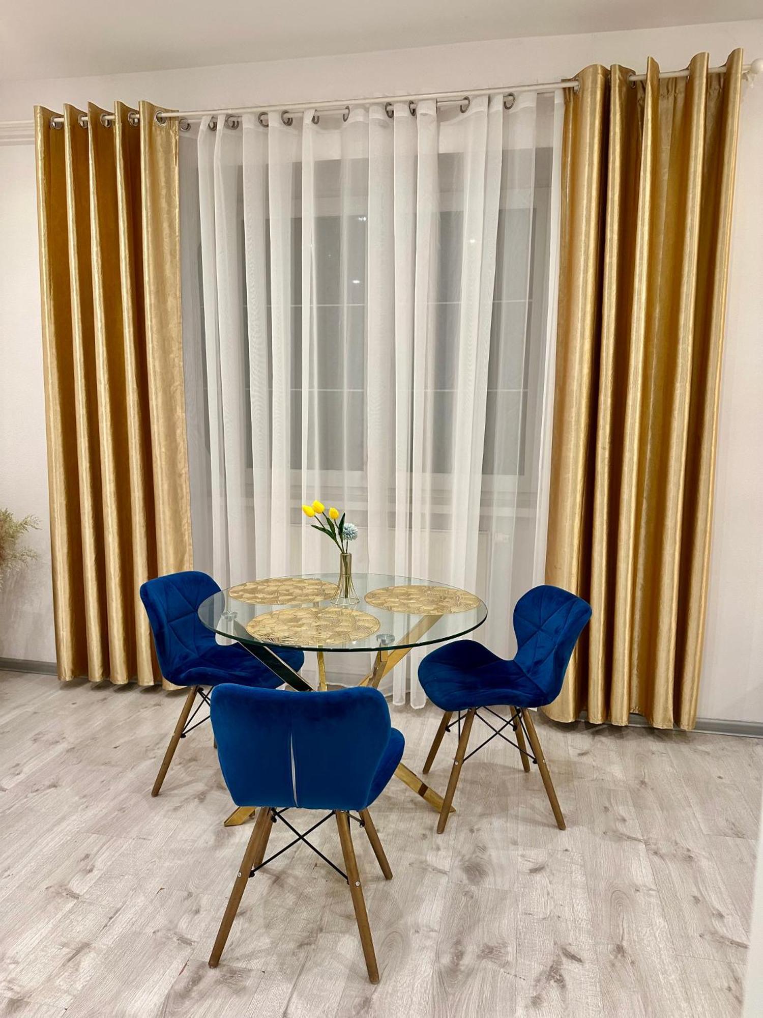 Luxury Apartment In Братислава Экстерьер фото